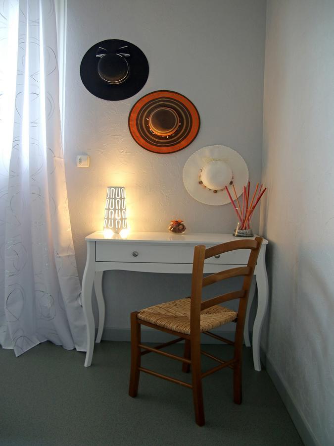 Bed and Breakfast Le Grand Val Lavastrie Экстерьер фото