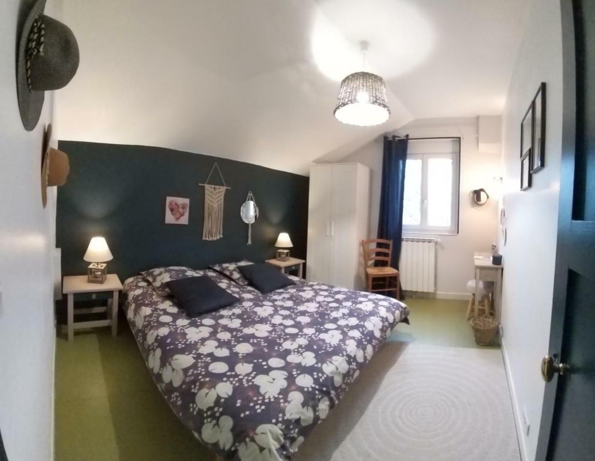 Bed and Breakfast Le Grand Val Lavastrie Экстерьер фото