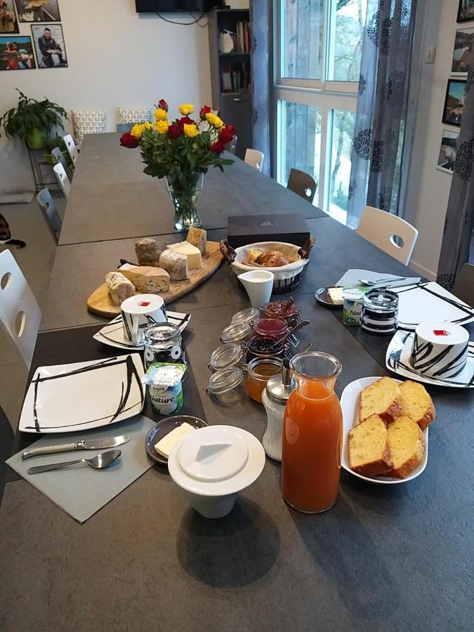 Bed and Breakfast Le Grand Val Lavastrie Экстерьер фото